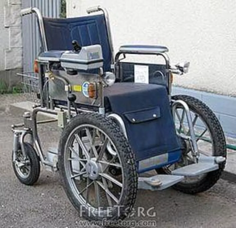 Продаю инвалидную электро-коляску 